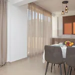 Etheria Comfort House Kosz